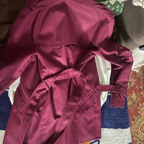Maroon/Burgundy Coach Trench Coat (knee length) - Picture 7 of 7